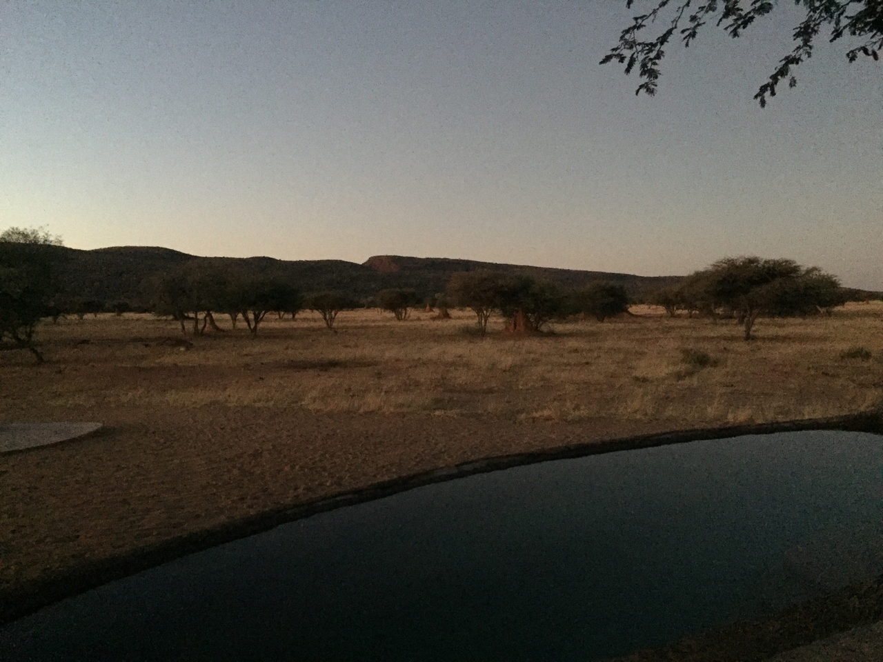[2204] 2016_06_22_06_03_13_Africa_iPhone_6_IMG_7571_00168.jpg