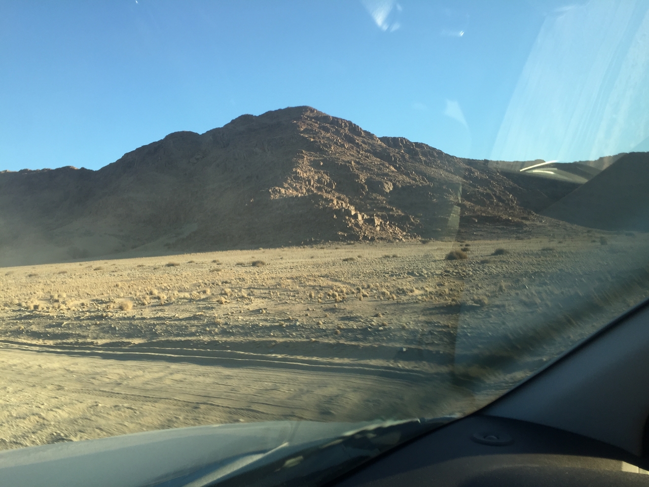 [14117] 2016_06_24_16_24_42_Africa_iPhone_6_IMG_8094_03008.jpg