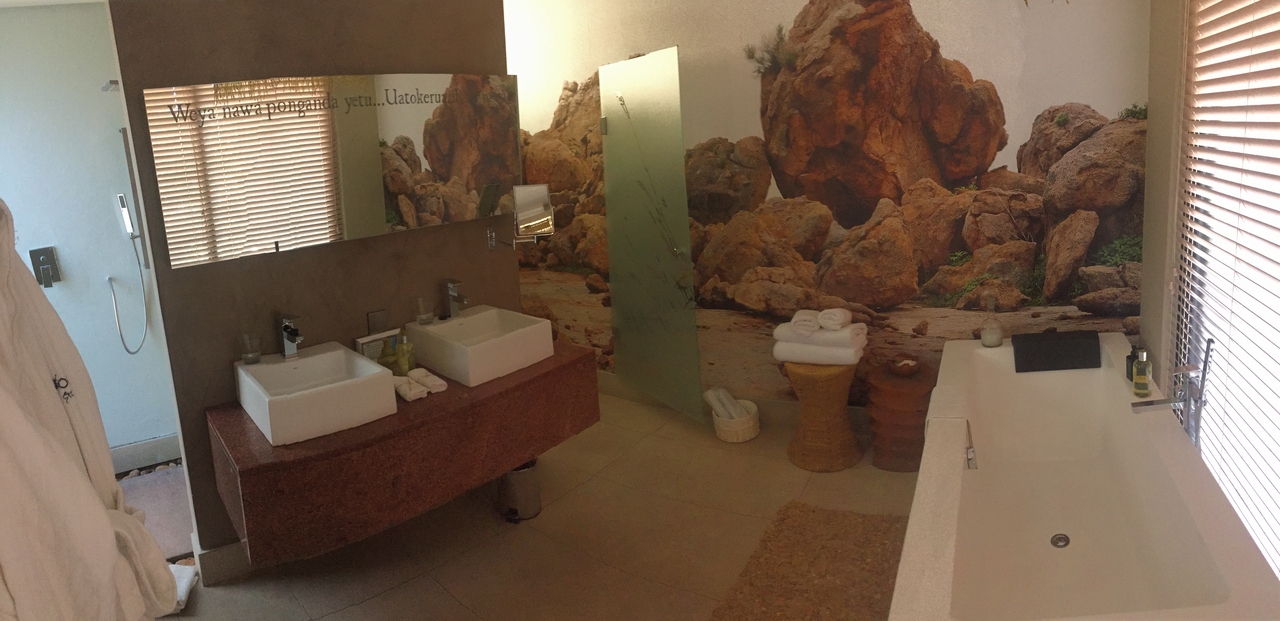 [16606] 2016_06_26_14_28_27_Africa_iPhone_6_IMG_8379_03263.jpg