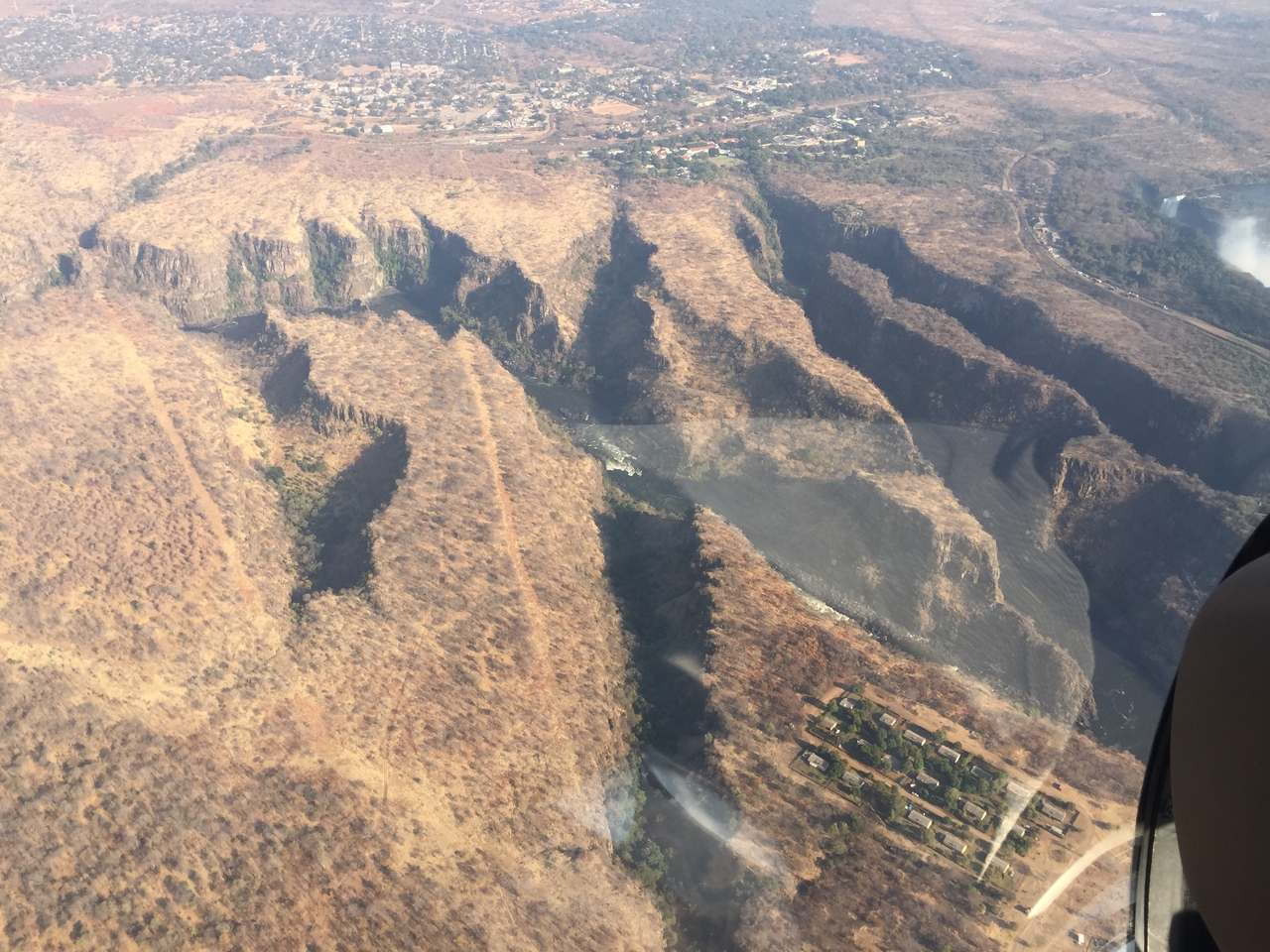 [31411] 2016_07_03_08_42_19_Africa_iPhone_6_IMG_8813_01309.jpg