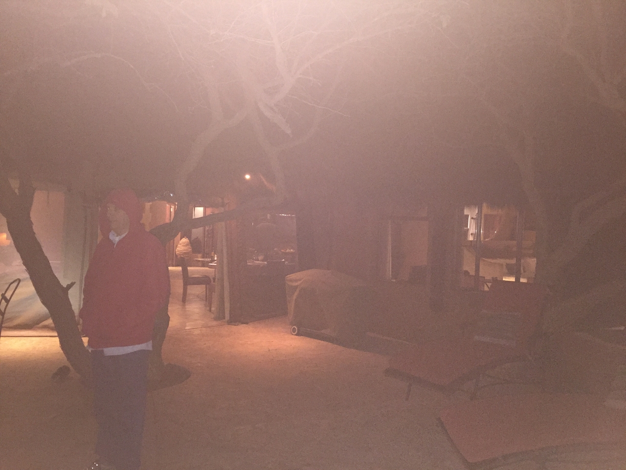 [405] 2016_06_21_20_45_47_Africa_iPhone_6_Plus_IMG_3399_00090.jpg