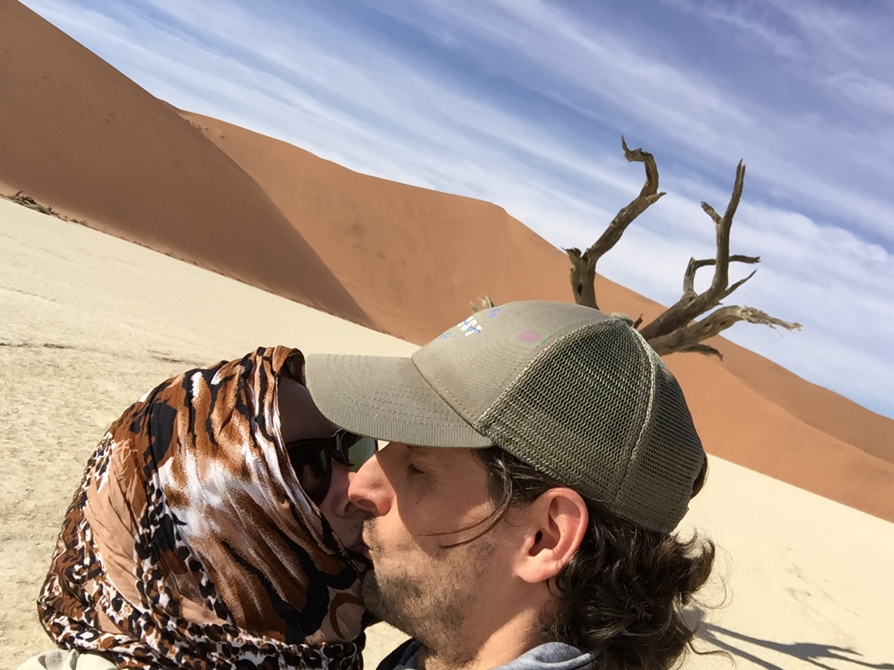 [16169] 2016_06_25_10_03_53_Africa_iPhone_6_Plus_IMG_3689_06884.jpg