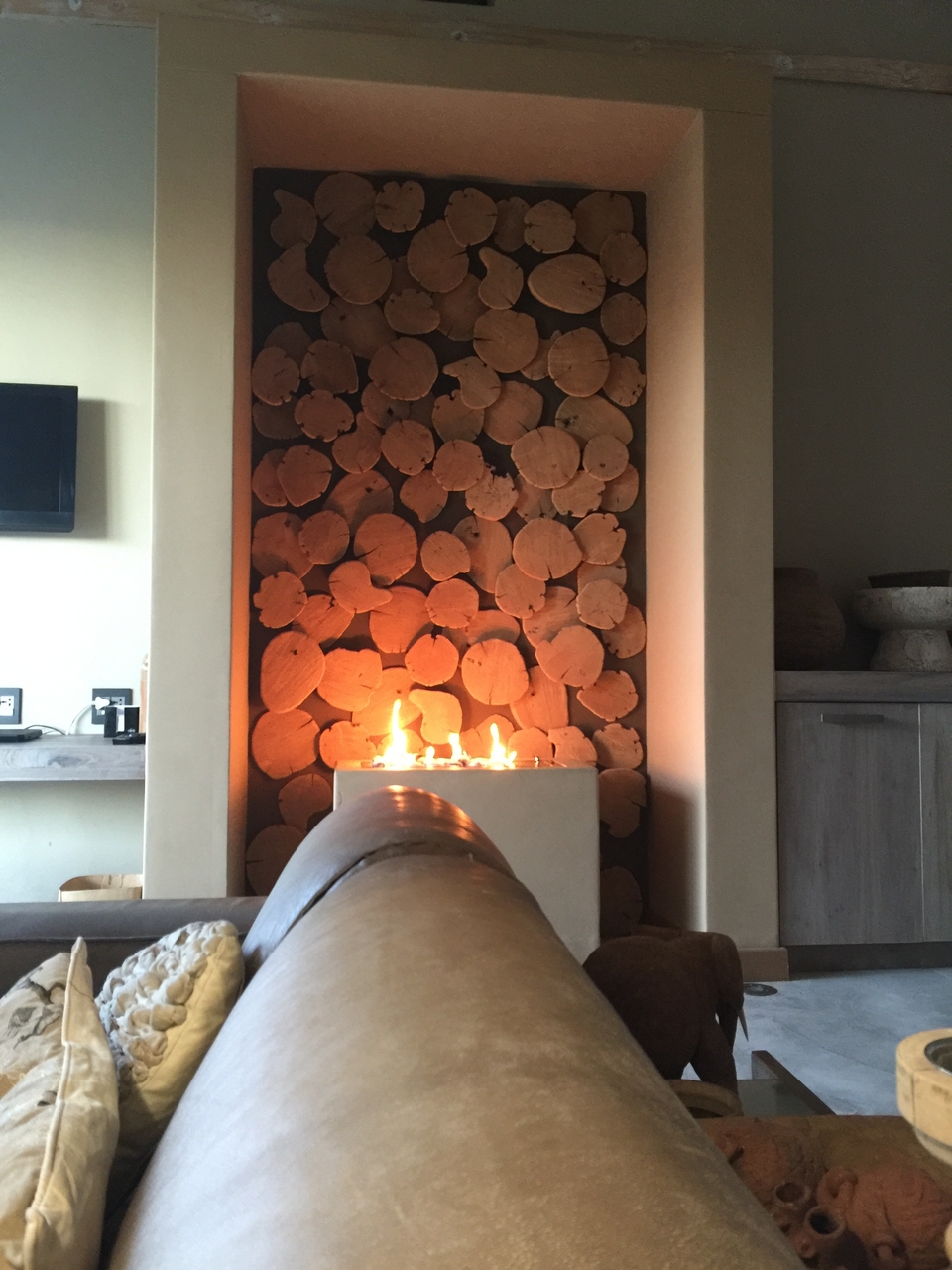 [16643] 2016_06_26_17_01_22_Africa_iPhone_6_Plus_IMG_3735_00338.jpg