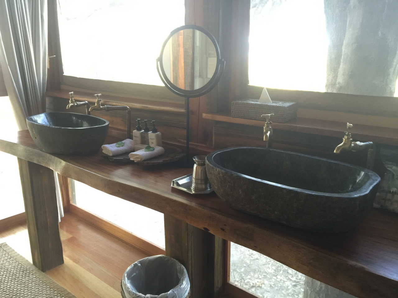 [27065] 2016_07_01_14_07_29_Africa_iPhone_6_Plus_IMG_4084_00521.jpg