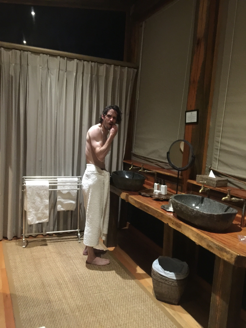 [27451] 2016_07_01_18_35_16_Africa_iPhone_6_Plus_IMG_4610_07175.jpg