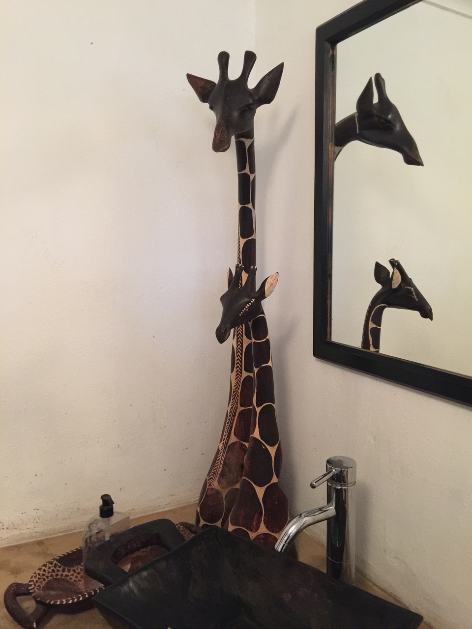 [31707] 2016_07_03_09_02_43_Africa_iPhone_6_Plus_IMG_4877_00248.jpg