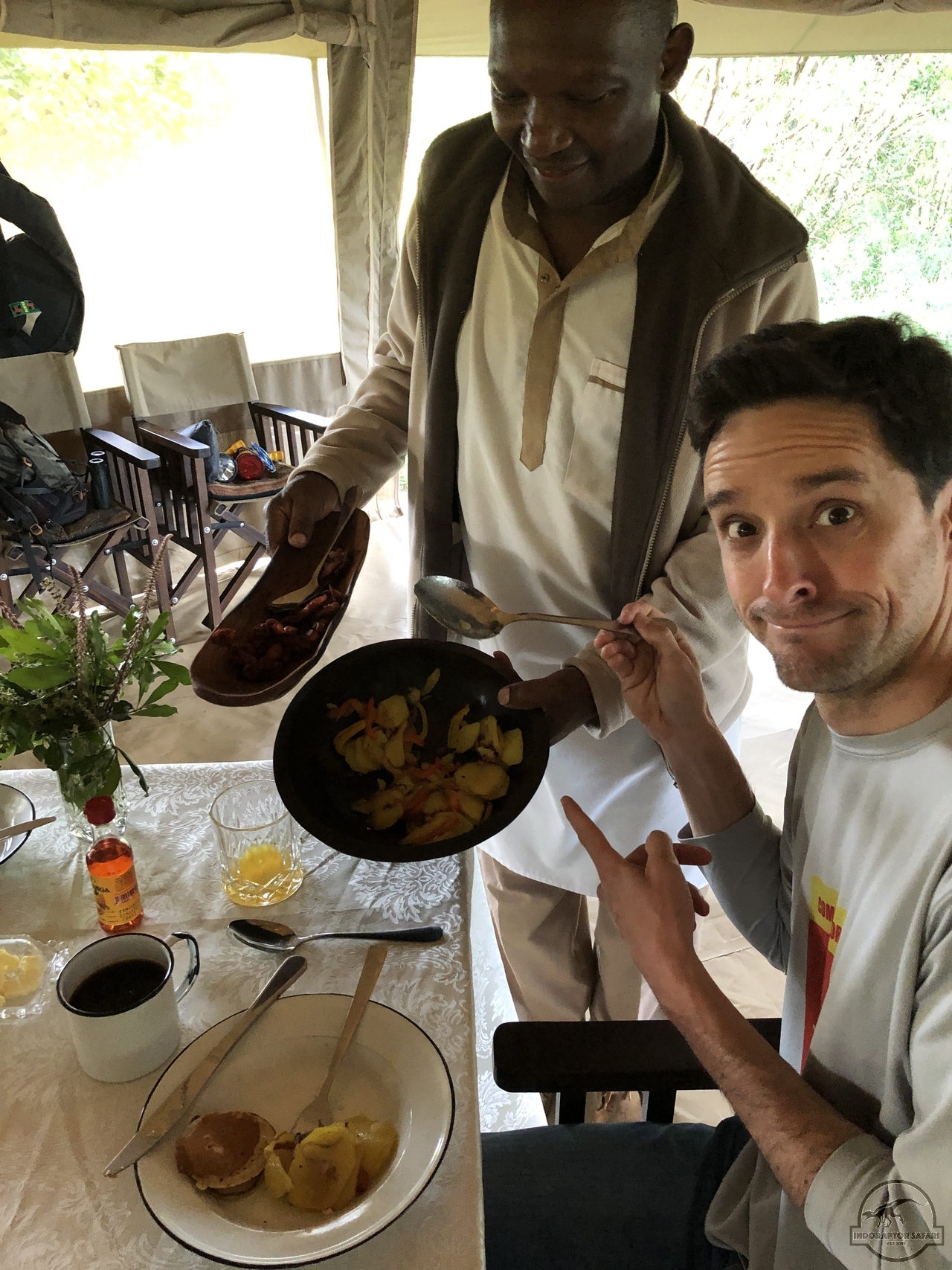 [966] 2019_07_02_07_55_45_Africa_iPhone_X_IMG_4407_00380.jpg